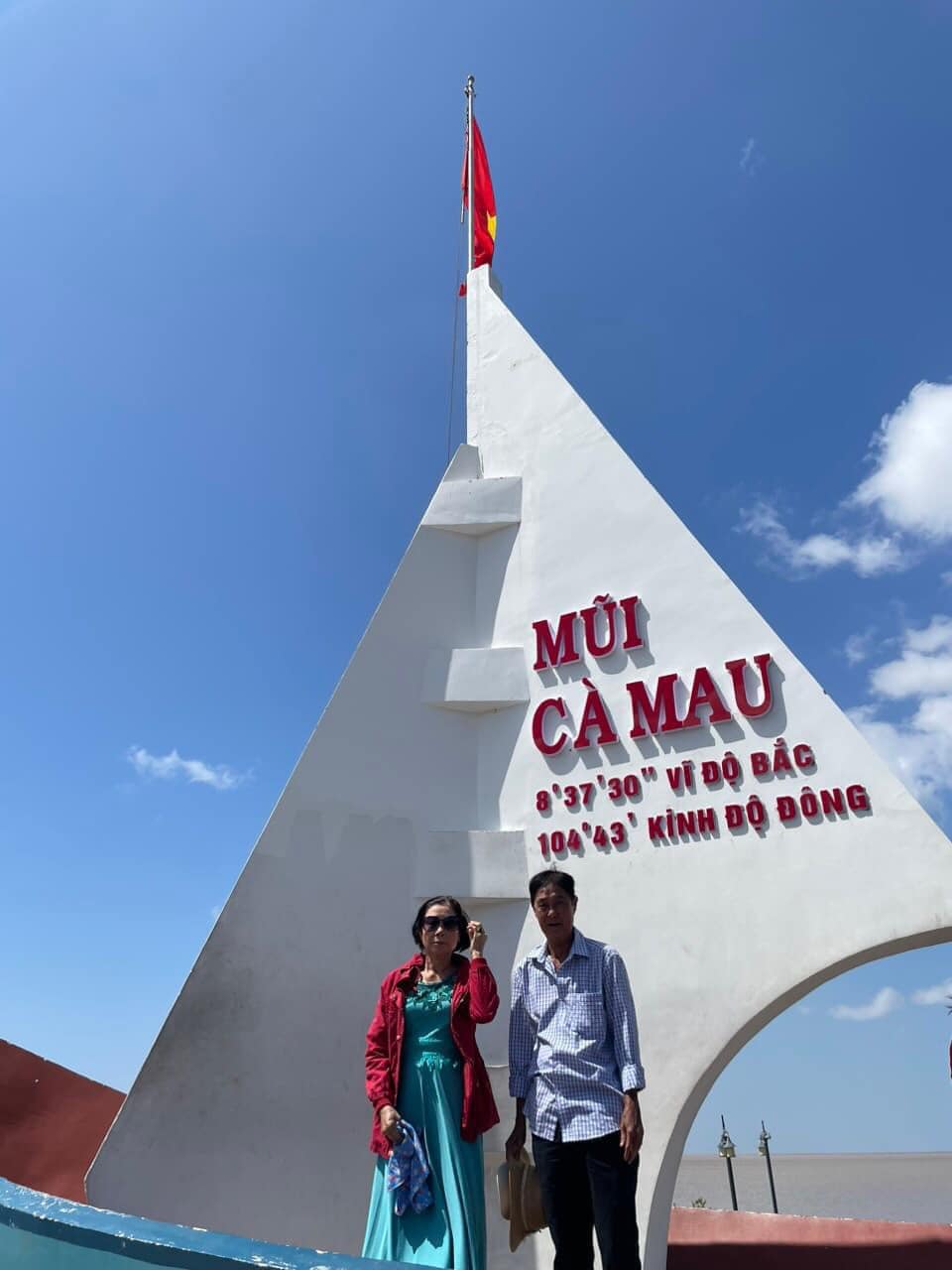 BẠN MUỐN TRỞ THÀNH MỘT NGƯỜI NGHIÊM KHẮC QUYẾT ĐOÁN HAY NGƯỜI NHẸ NHÀNG THẤU HIỂU?