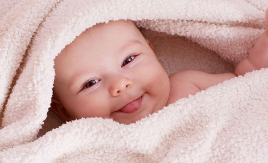 CHÀO MỪNG CON ĐẾN VỚI THẾ GIỚI NÀY  CHÚC MỪNG BẠN CỦA TUI